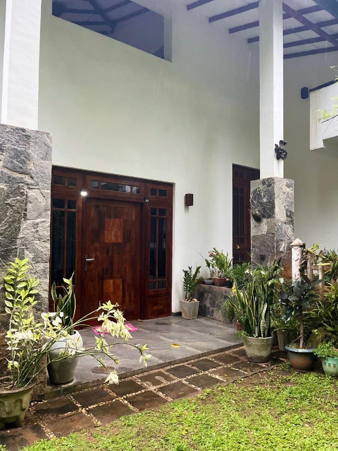 Ferienwohnung Rustic Mahaweli Kandy Exterior foto